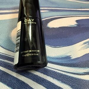 For Women Black Extrait de Parfum Spray - 10ml